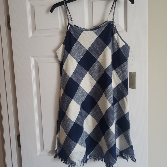 Summer dress - Picture 1 of 3